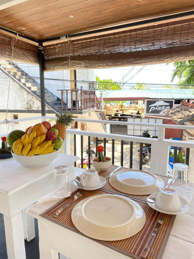 Beach Walk Hotel Unawatuna Kültér fotó